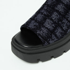 ＜SY＞ ボリュームソール サンダル70●