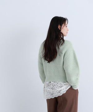 クロップドアゼフォルムニット