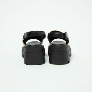 ＜SY＞ ボリュームソール サンダル70●