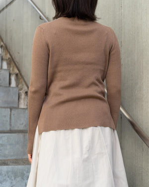 ソフトタッチタートルネックニット