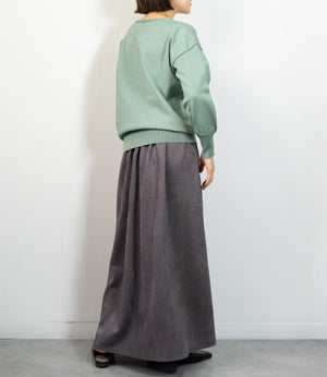 Vネックニットプルオーバー