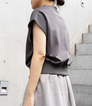 ポンチカットショートトップス