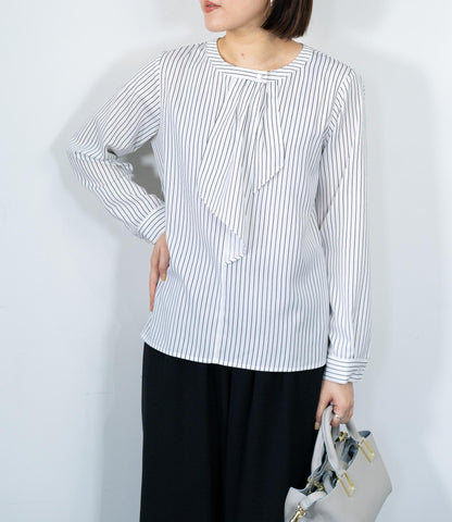 綺麗めストライプフリルタイブラウス