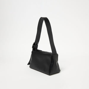 スクエア ビッグバックル ショルダーバッグ