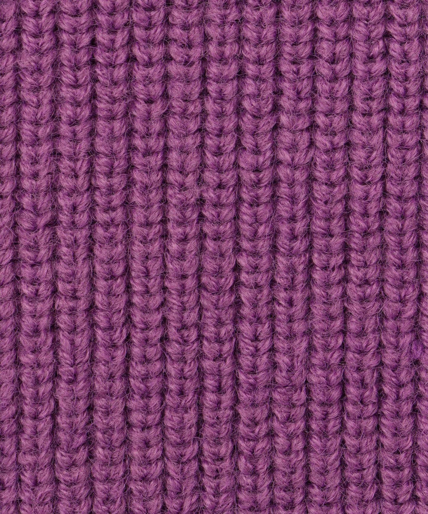 ハイネックボリュームスリーブニット