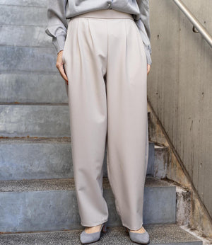 ツータックカーブパンツ