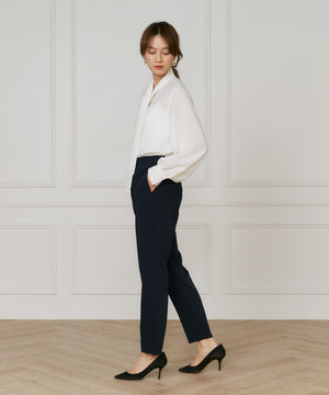 ボウタイブラウス