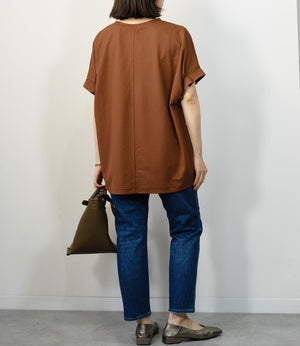 接触冷感袖タックカットソー