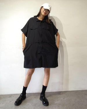 ナイロンジャンプスーツ