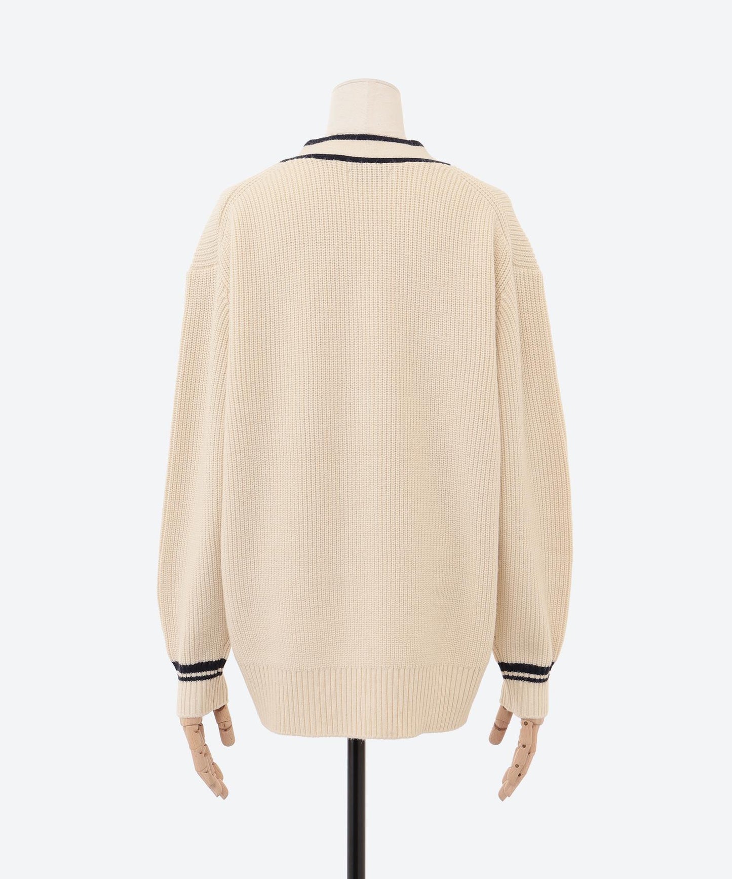 Vネックカーディガン