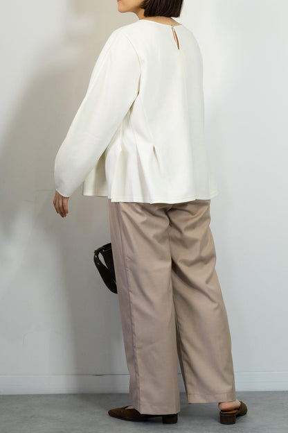 ウエストカーブカットソーブラウス