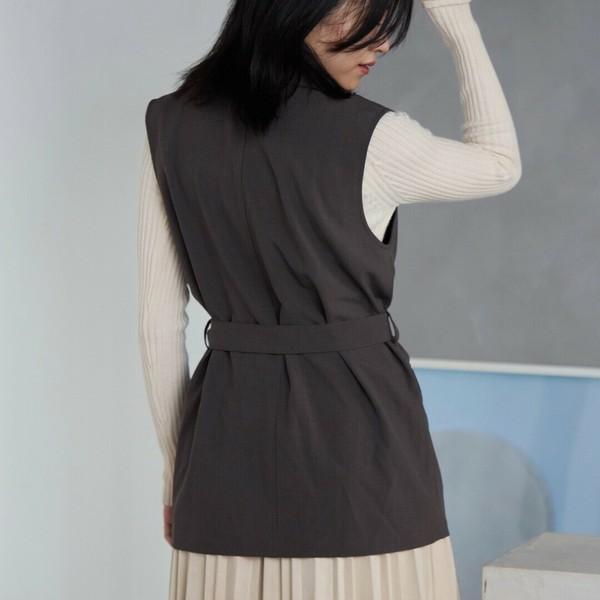 テーラードベスト