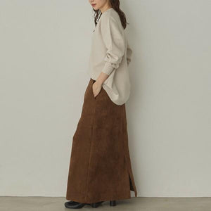 やわもちVネックニット