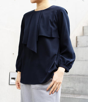 アシンメトリーフレアブラウス