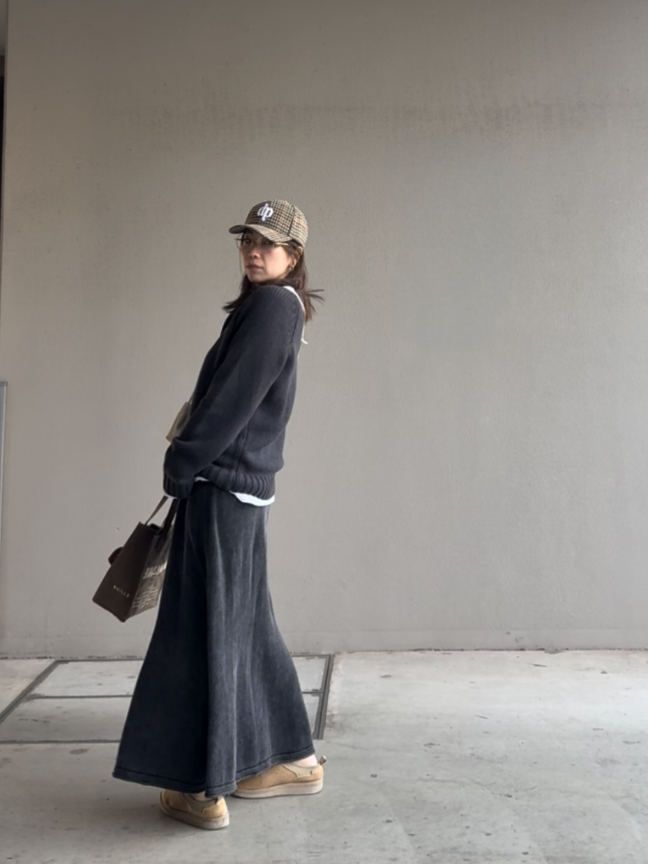 ラウンドネックニット