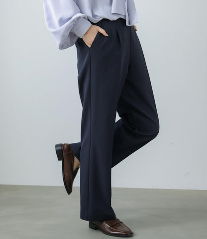 ストレッチストレートテーパードパンツ