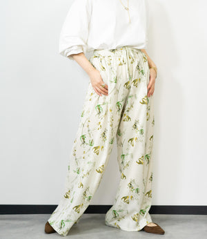 ボタニカル柄イージーパンツ