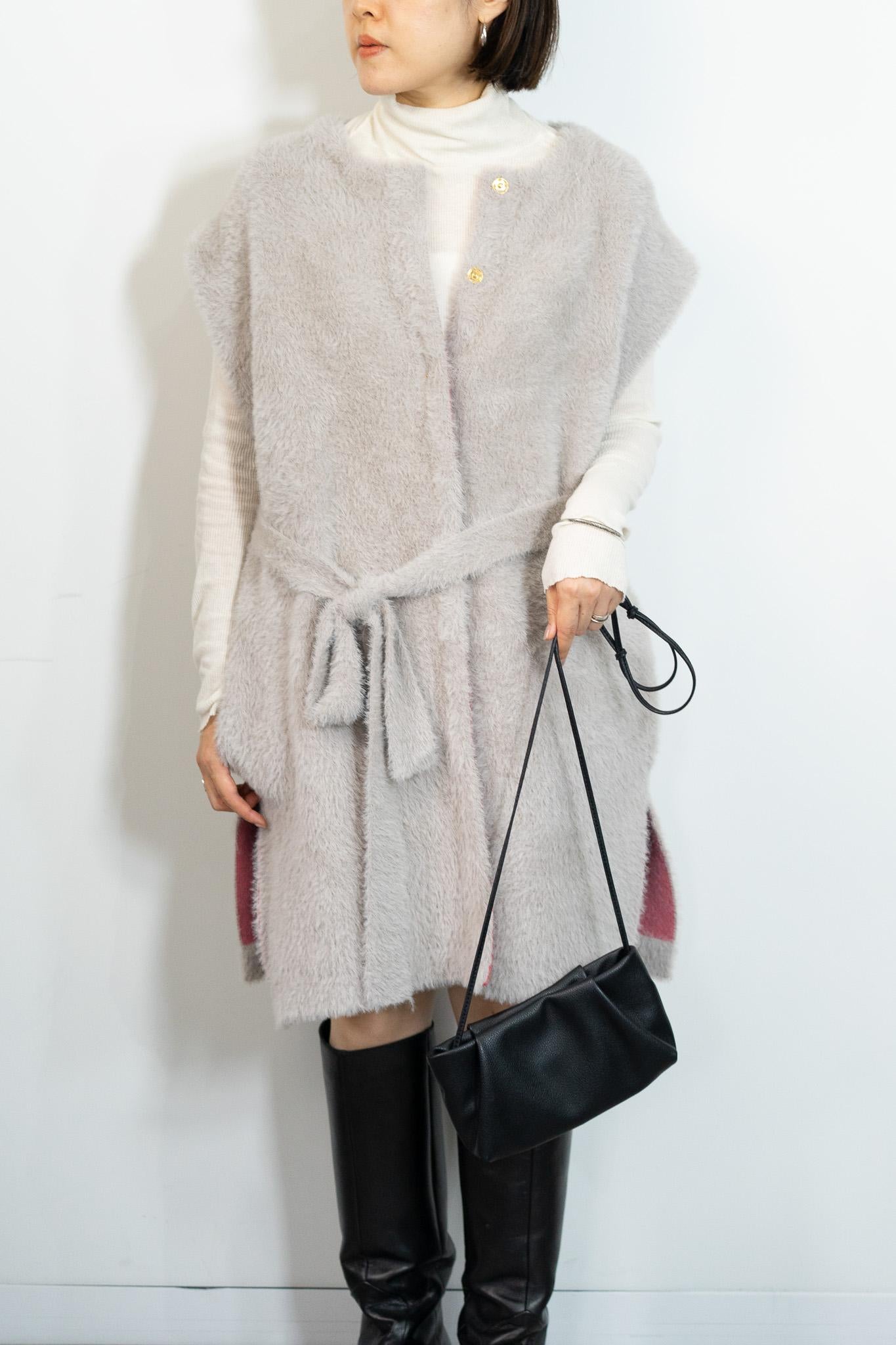 バイカラーテープシャギーニットベスト