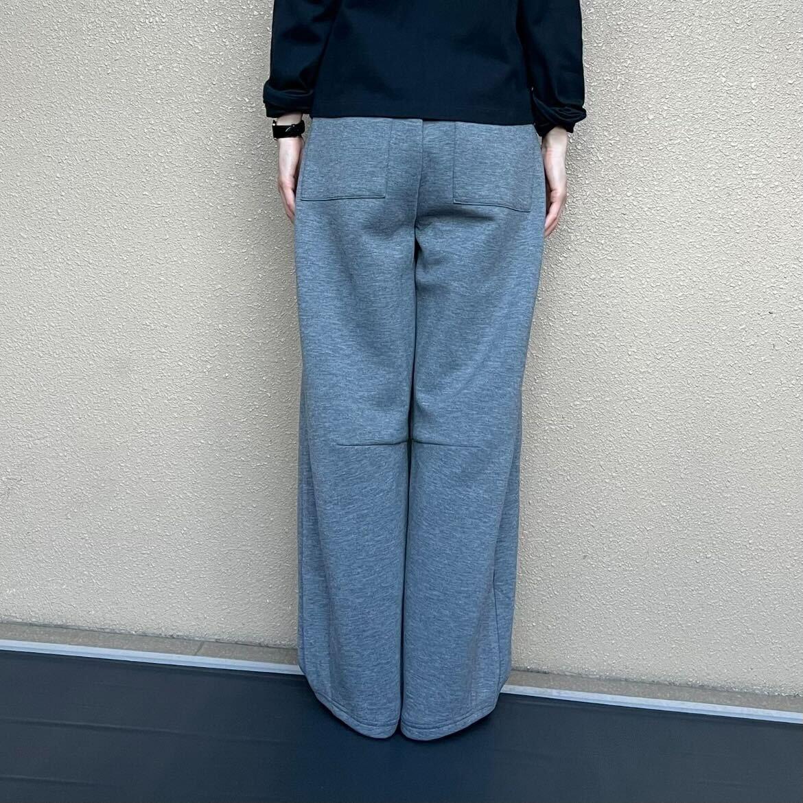 ダンボールコクーンパンツ