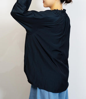 パウダーサテンボウタイブラウス