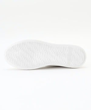 プラットフォームスニーカー