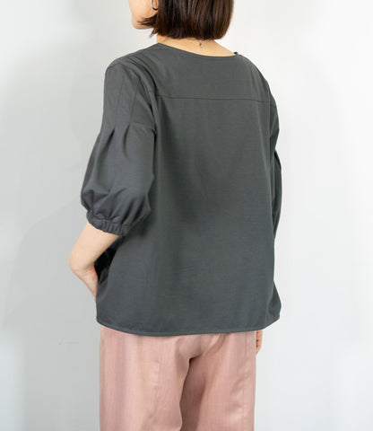 シルケットVネックカットソー