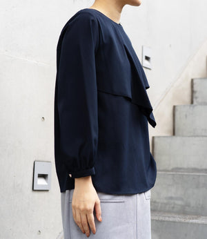 アシンメトリーフレアブラウス