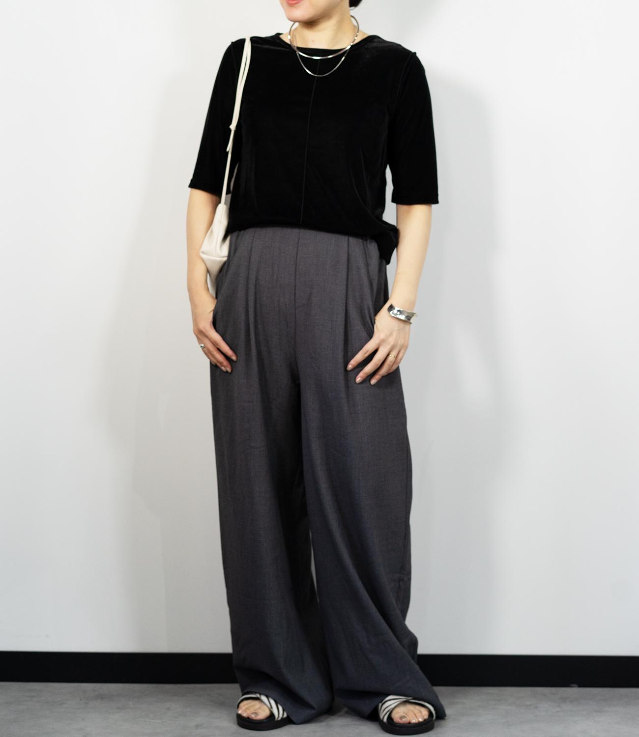 ストレッチタックストレートパンツ