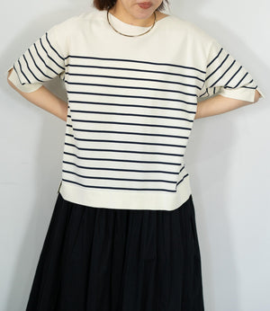 ハーフスリーブニット