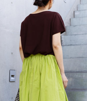 コクーンシルエットVネックニット