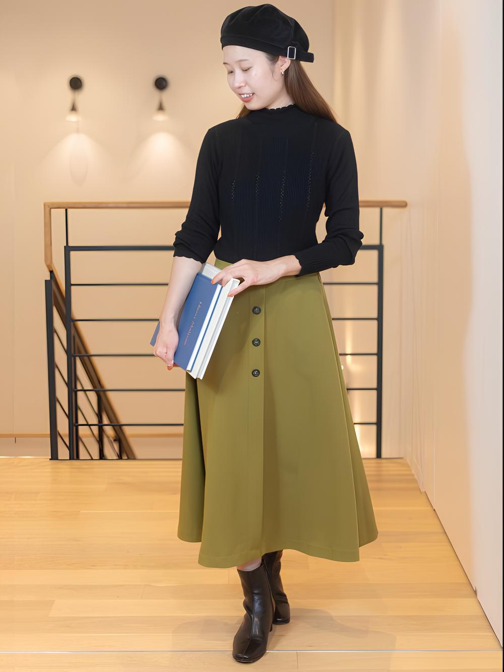 フレアボタンスカート