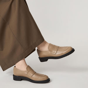 ネオローファー フラット30↑