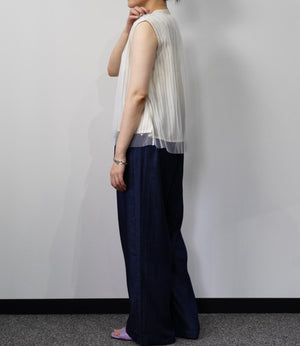 チュールレイヤードノースリーブブラウス