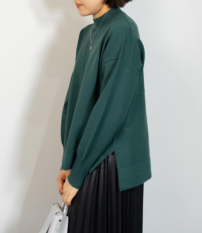 ハイネックスクエアニット