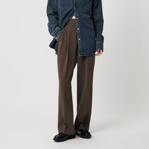 タックワイドストレートパンツ ウォッシャブル