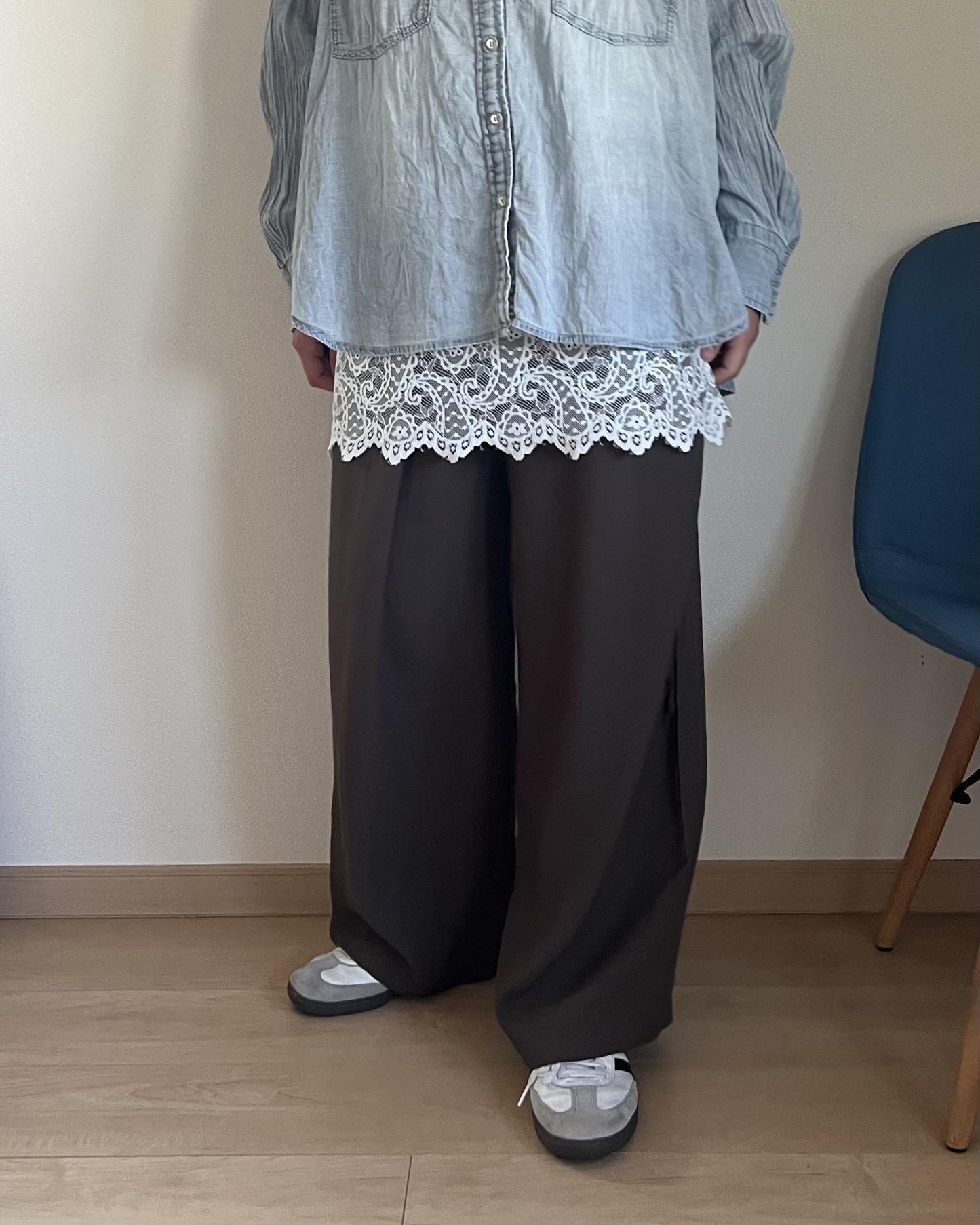 リネン混タックリラックスパンツ