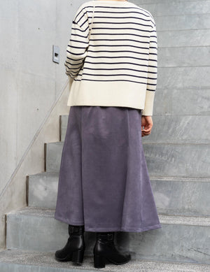 スエードスカート