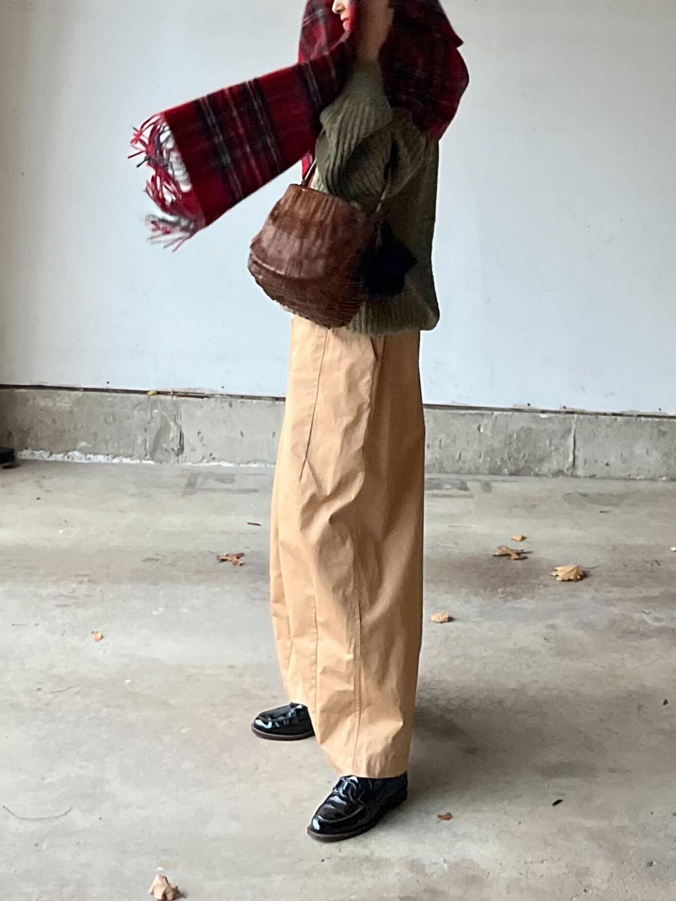 タックワイドチノパンツ