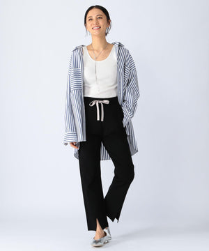 スリットパンツ