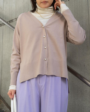 パールボタンVネックカーディガン