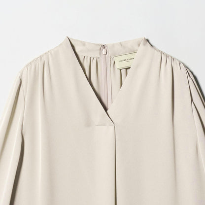 バック サテン Vネック ロングスリーブ ブラウス ‐ウォッシャブル‐