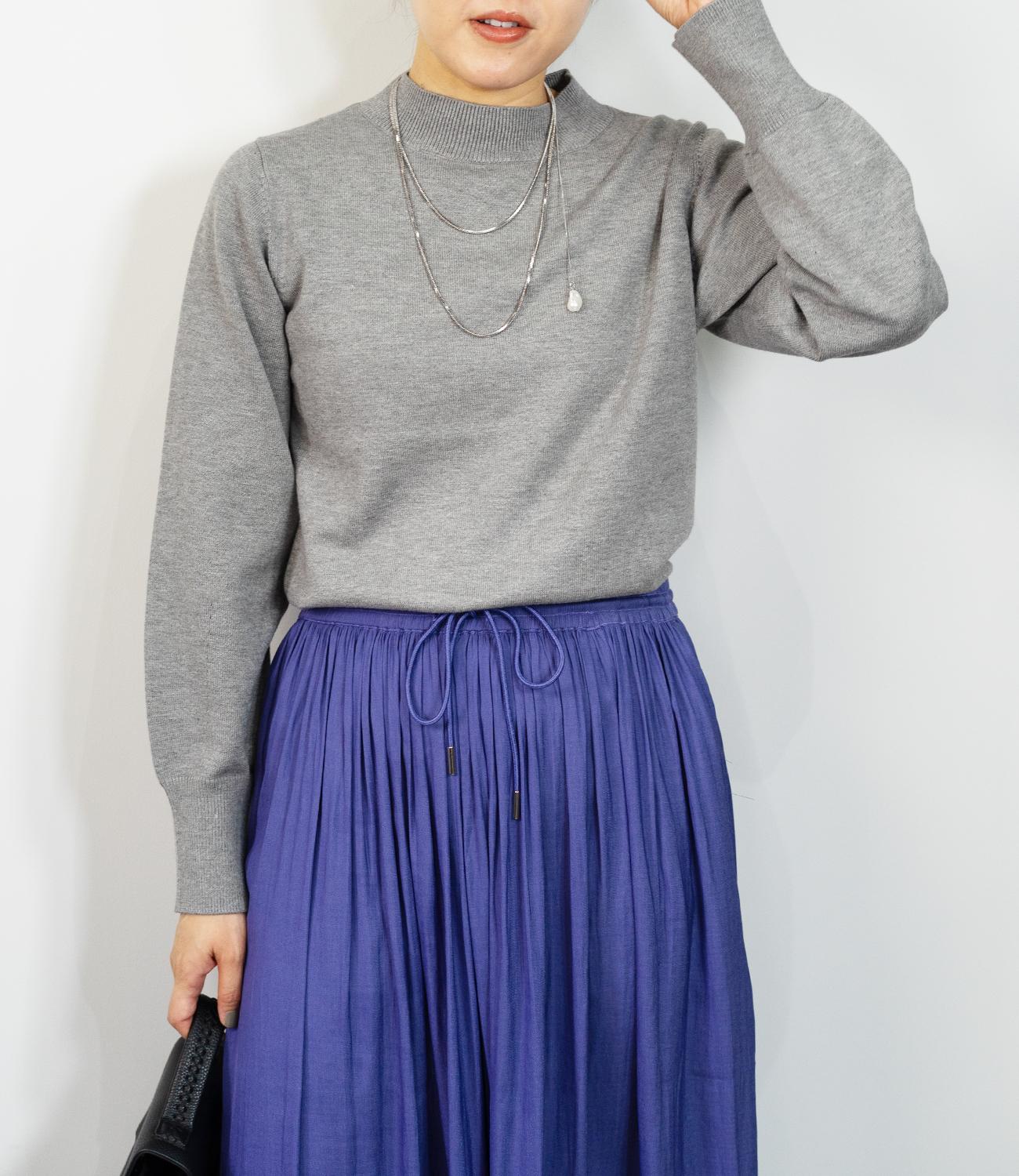 コンパクトハイネックニット