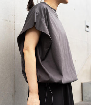 ドロストオーバーフレンチスリーブカットソー