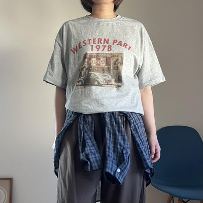 レトロCARプリントTシャツ