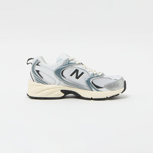 ＜New Balance＞U530ESA スニーカー
