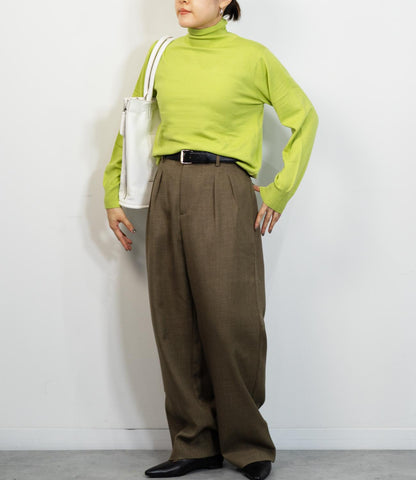 ワイドストレートパンツ