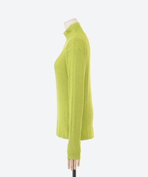 透かし柄ハイネックニット