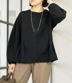 ウエストカーブカットソーブラウス