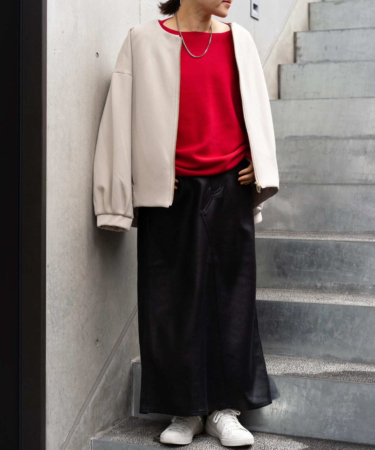 ボートネックニット