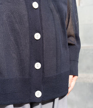 シアーVネックカーディガン